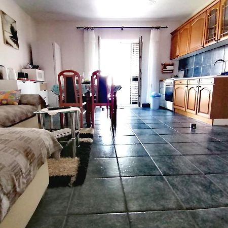 Apartman Canaki Splitska Buitenkant foto